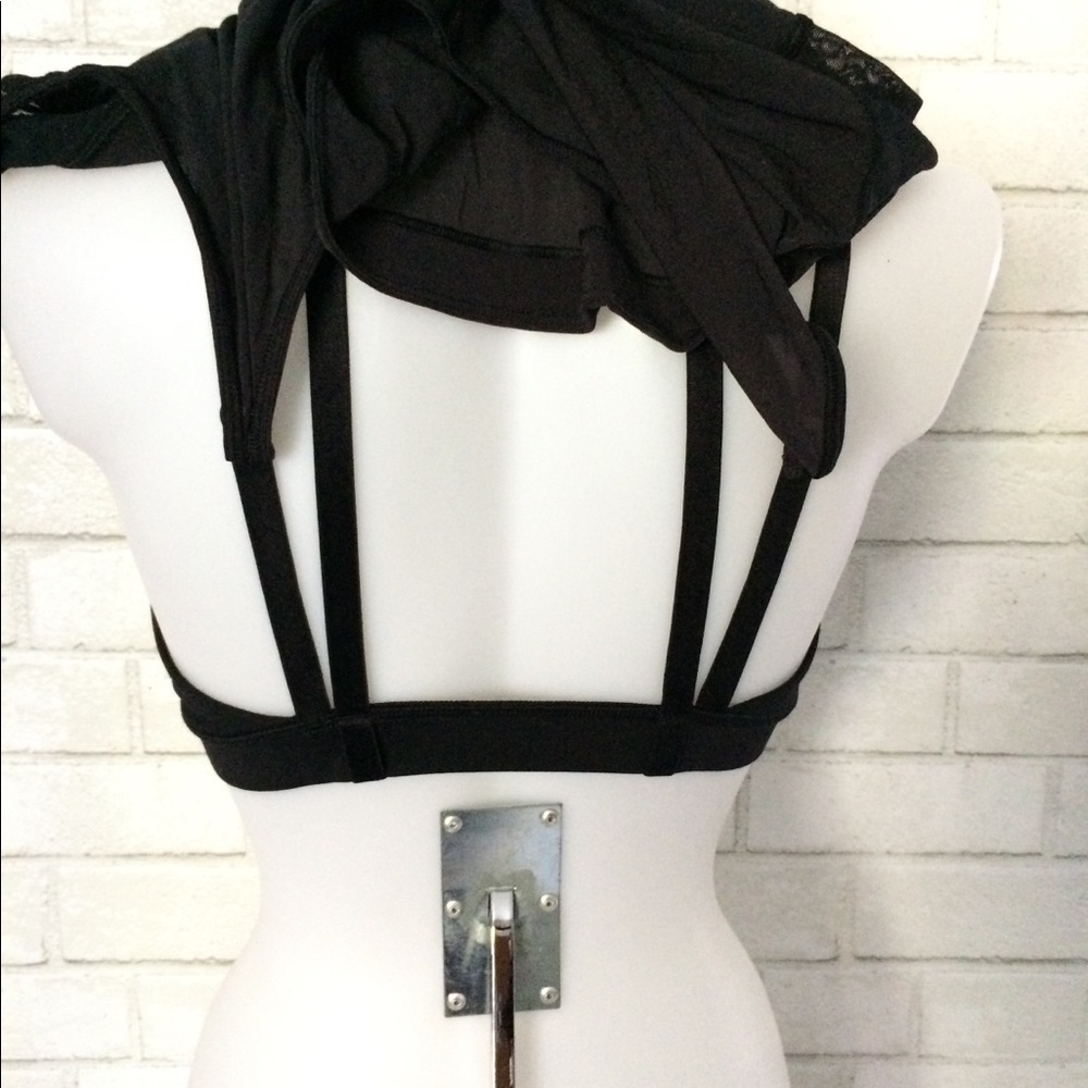 Lululemon Build In Bra Mesh Top Size10 - image 6